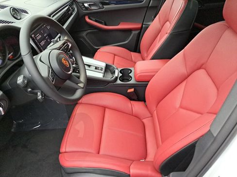Used 2026 Porsche Macan S image 23