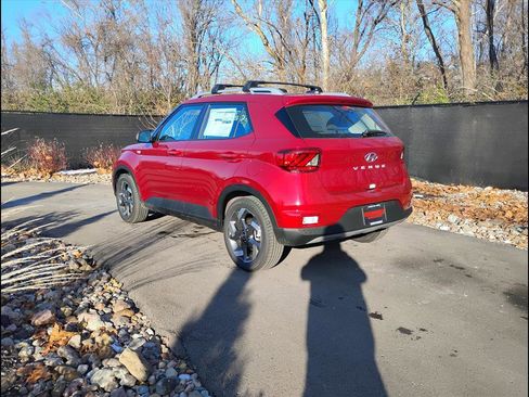 New 2026 Hyundai Venue SEL image 2