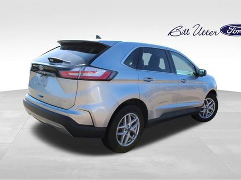 Certified 2023 Ford Edge SEL image 5