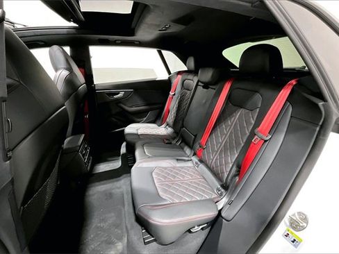 New 2026 Audi SQ8 Prestige image 10