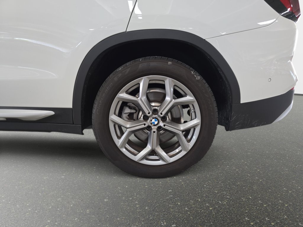 Certified 2024 BMW X3 sDrive30i w/ Convenience Package RWD image 29