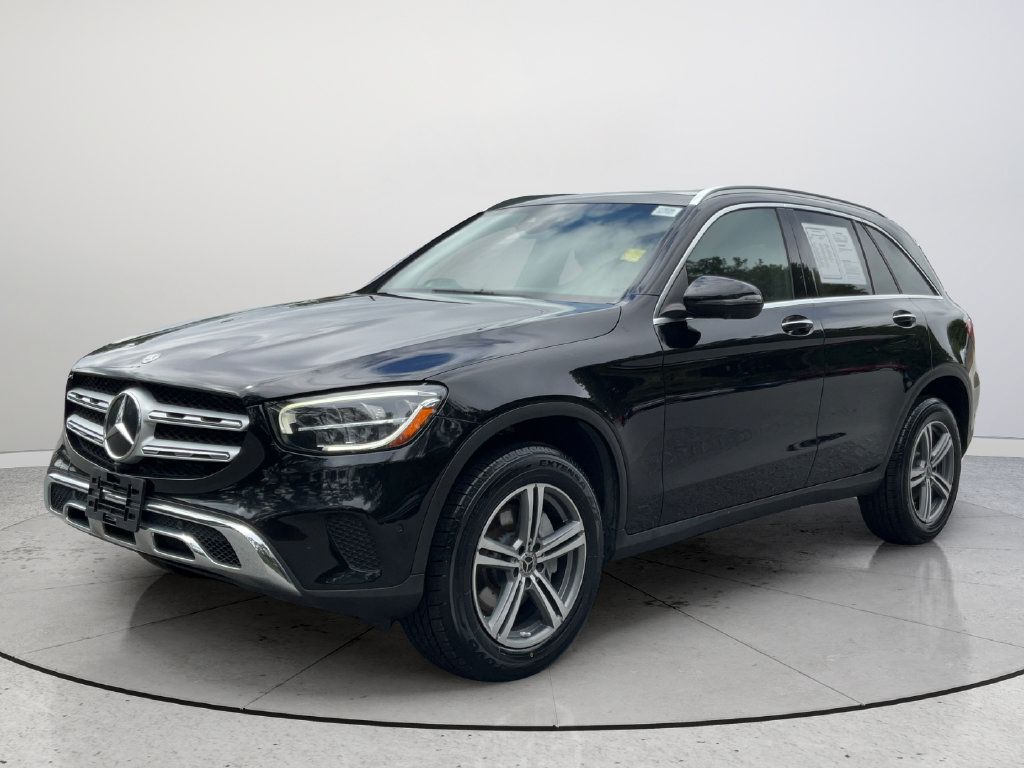 Used 2020 Mercedes-Benz GLC 300 4MATIC w/ Parking Assistance Package image 4