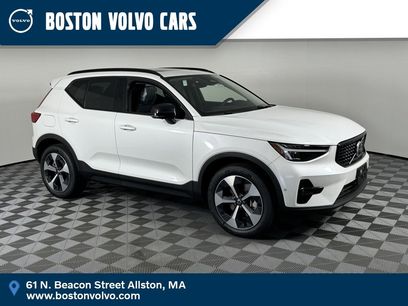 New 2025 Volvo XC40 B5 Plus w/ Protection Package Premier