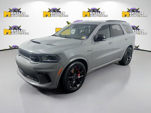 Used 2023 Dodge Durango R/T w/ Tow 'N Go Group AWD/4WD image 1