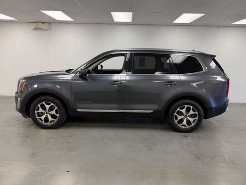 Used 2020 Kia Telluride EX w/ Towing Package AWD/4WD image 2
