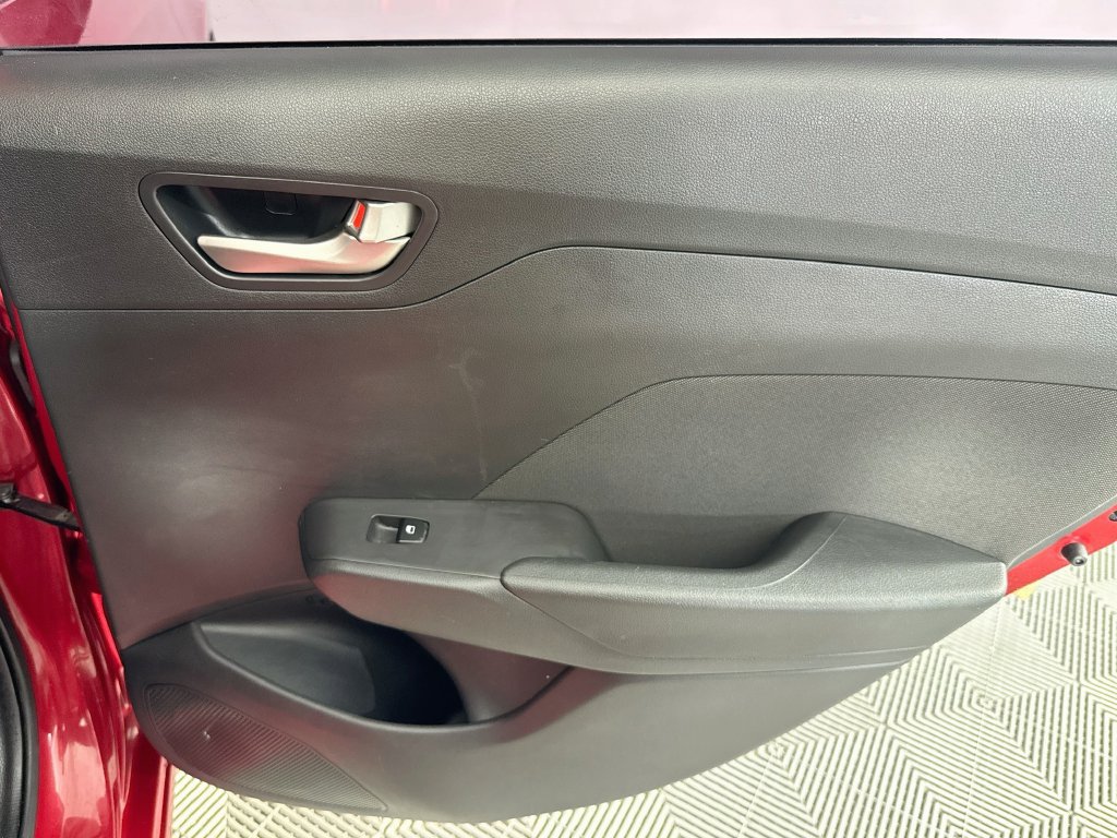 Used 2020 Hyundai Accent SEL FWD image 24
