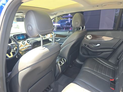 Used 2020 Mercedes-Benz GLC 300 4MATIC image 16
