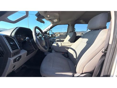 Used 2020 Ford F350 XLT w/ XLT Premium Package image 19