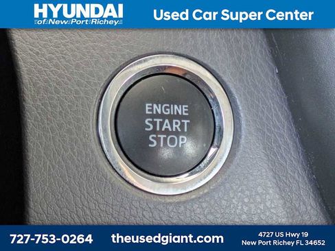 Used 2019 Toyota Camry XLE FWD image 37