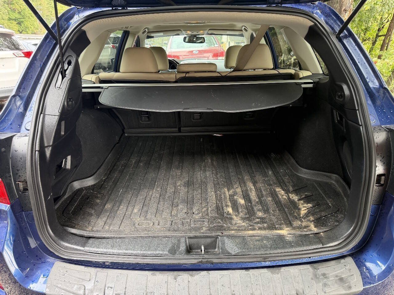 Used 2015 Subaru Outback 2.5i Limited AWD/4WD image 8