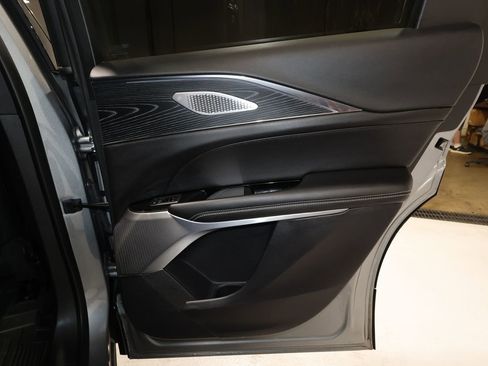 Used 2024 Cadillac Lyriq Luxury w/ LPO, Floor Liner Package image 20