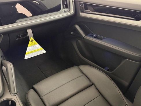 New 2026 Porsche Cayenne image 17