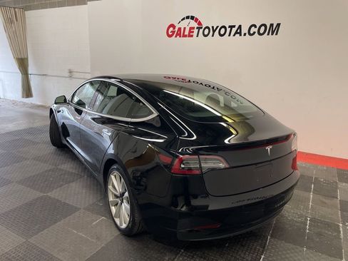 Used 2018 Tesla Model 3 Mid Range image 10