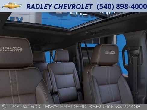 New 2026 Chevrolet Suburban High Country image 24
