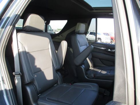 Used 2021 GMC Yukon Denali w/ Denali Ultimate Package image 29