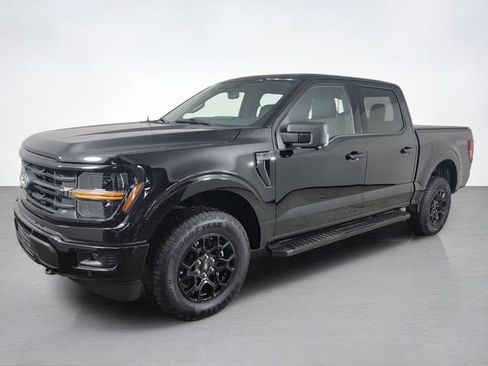 Used 2025 Ford F150 XLT w/ Equipment Group 302A MID AWD/4WD image 7