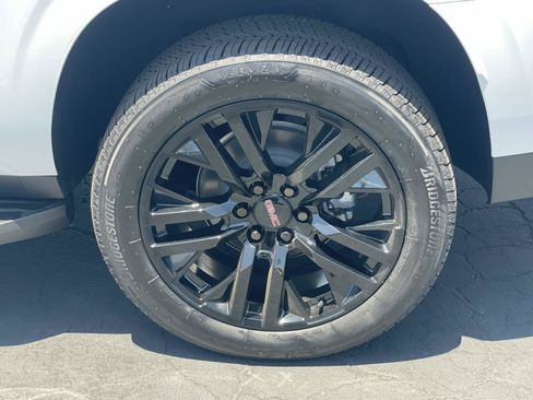 New 2026 GMC Yukon XL Denali AWD/4WD image 30