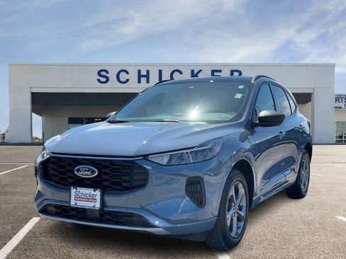 Used 2024 Ford Escape ST-Line w/ Tech Pack #1 AWD/4WD image 8