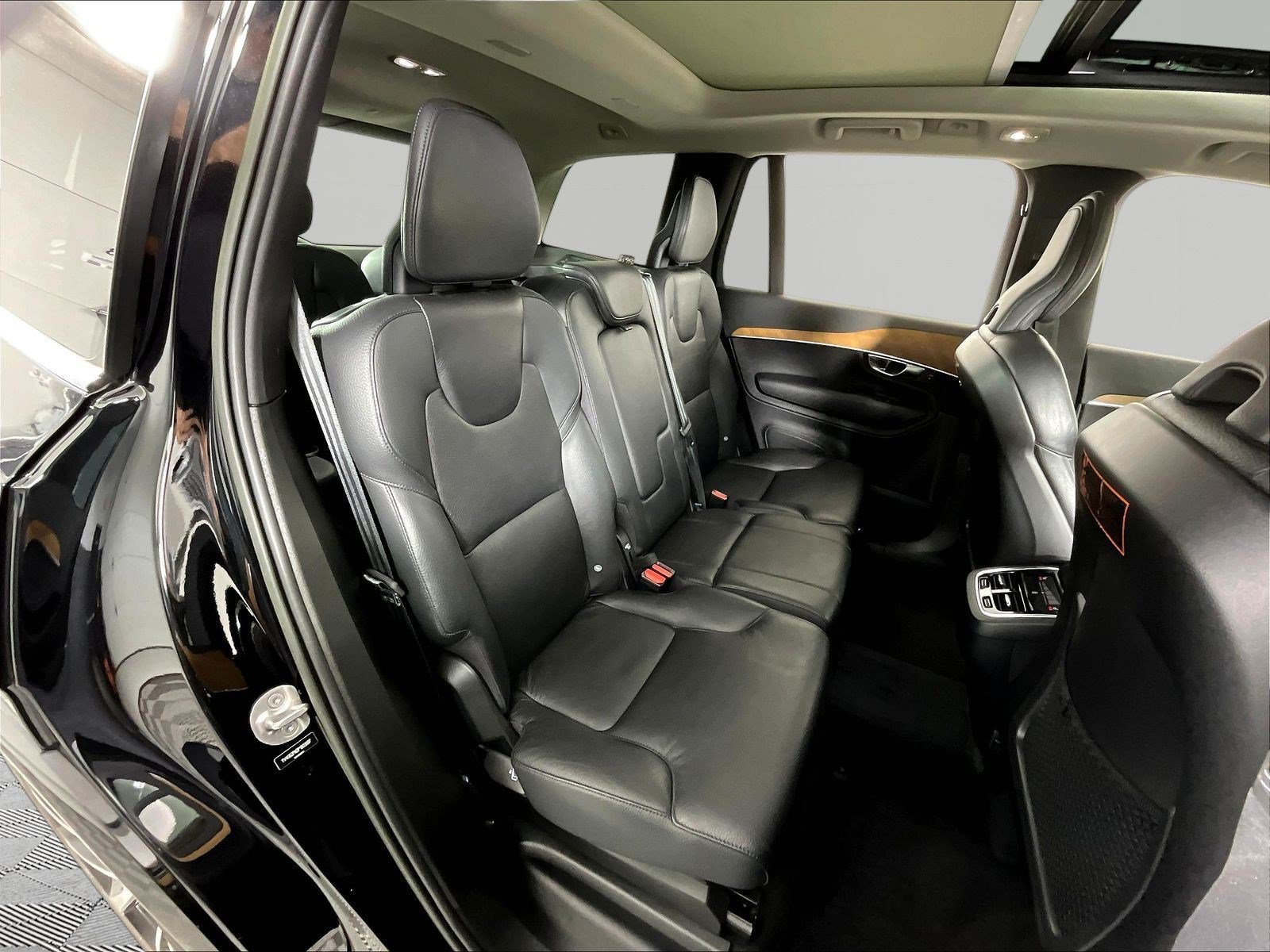 Used 2023 Volvo XC90 B6 Plus w/ Protection Package AWD/4WD image 25