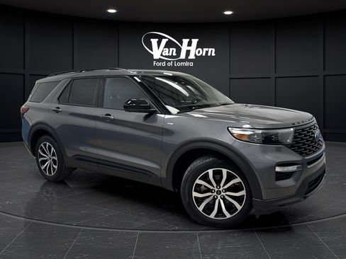 Used 2023 Ford Explorer ST-Line AWD/4WD image 41