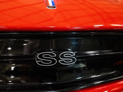 Used 2002 Chevrolet Camaro Z28 w/ SS Performance/Appearance Pkg RWD image 34