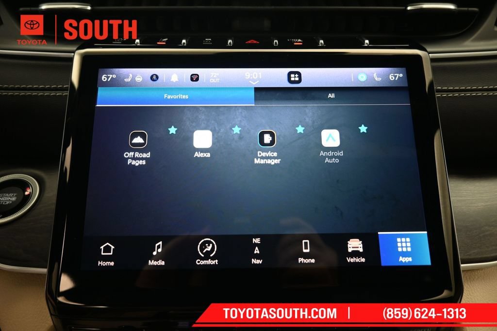 Used 2023 Jeep Grand Cherokee Limited w/ Luxury Tech Group II AWD/4WD image 19