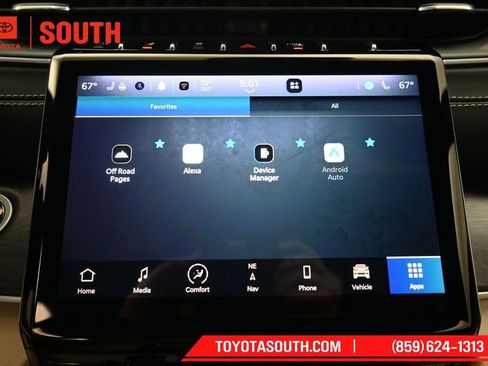 Used 2023 Jeep Grand Cherokee Limited w/ Luxury Tech Group II AWD/4WD image 19
