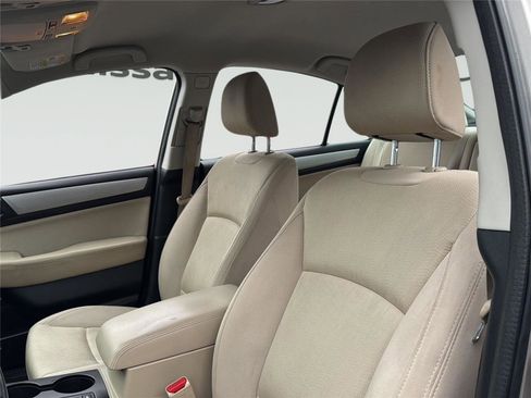 Used 2017 Subaru Legacy 2.5i Premium image 16