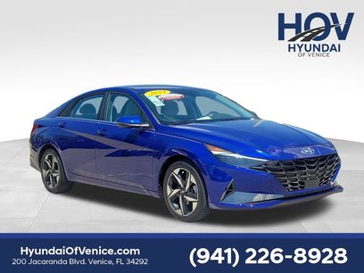 Certified 2023 Hyundai Elantra Limited w/ Preferred Accessory Package