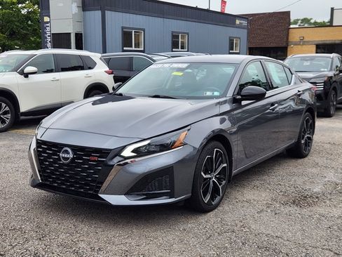 Certified 2025 Nissan Altima 2.5 SR AWD/4WD image 2