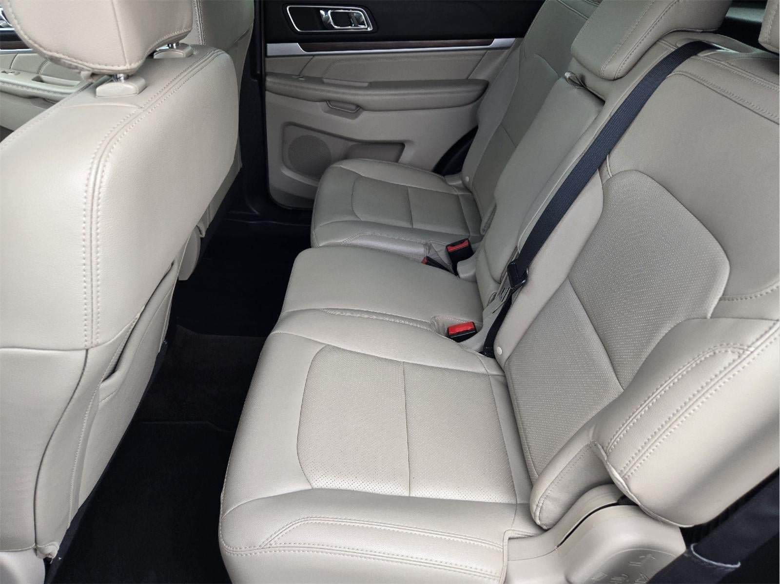 Used 2018 Ford Explorer Limited w/ Equipment Group 301A FWD image 28