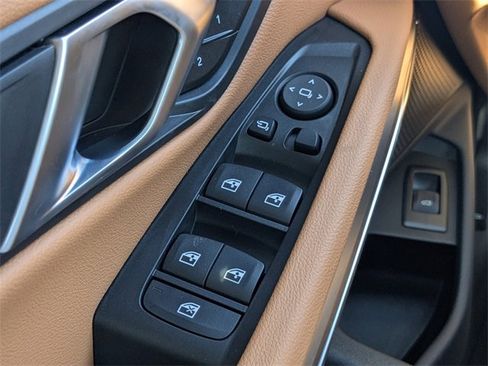 New 2026 BMW 330i Sedan w/ M Sport Package image 27