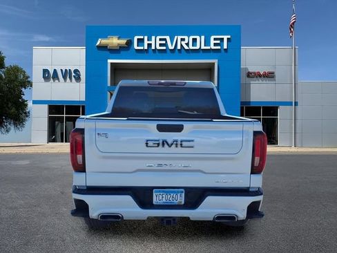 Used 2023 GMC Sierra 1500 Denali Ultimate AWD/4WD image 4