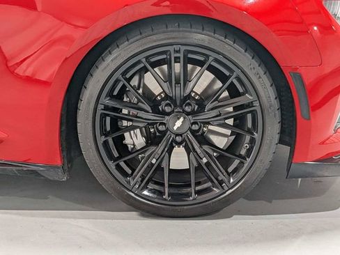Used 2019 Chevrolet Camaro ZL1 RWD image 27