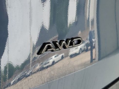 Used 2024 Toyota Grand Highlander AWD image 8