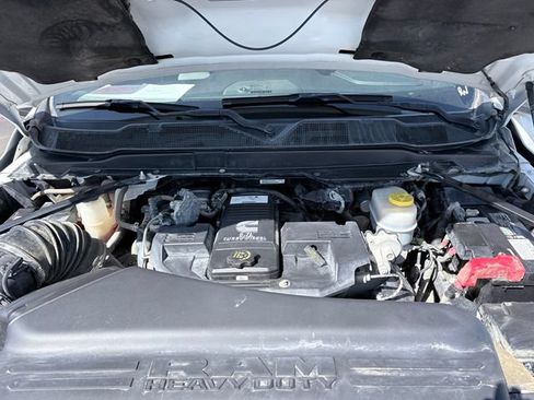 Used 2024 RAM 2500 Laramie w/ Night Edition AWD/4WD image 29