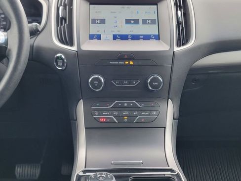 Certified 2020 Ford Edge SEL w/ Convenience Package image 26