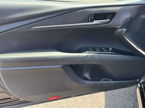 Used 2025 Toyota Camry LE FWD image 13