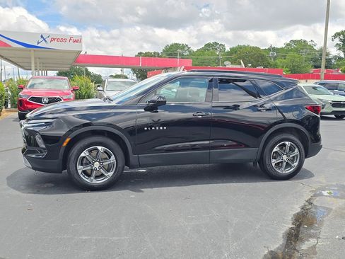 Used 2024 Chevrolet Blazer LT w/ Convenience Package FWD image 6