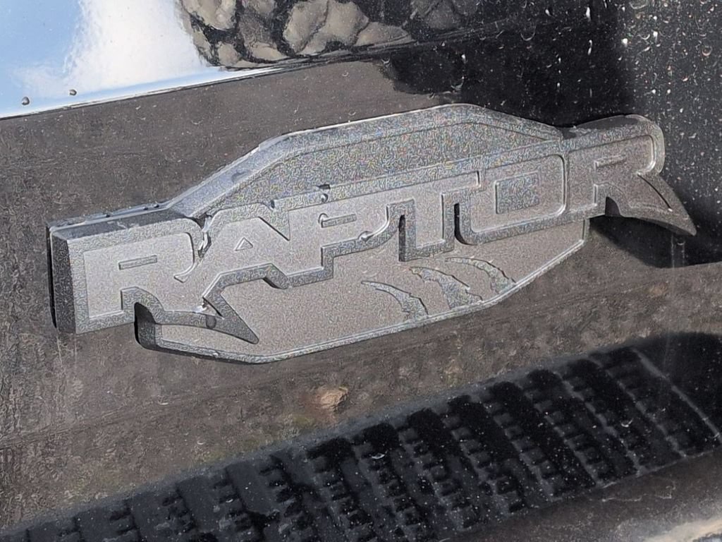 New 2025 Ford Bronco Raptor w/ Interior Carbon Fiber Pack AWD/4WD image 26