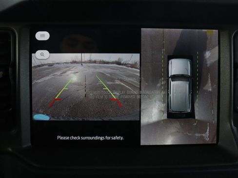 New 2025 Ford Bronco Badlands image 25