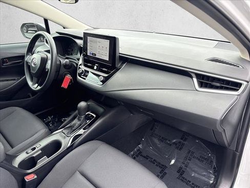 Certified 2024 Toyota Corolla LE FWD image 27