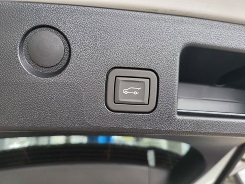 New 2026 Chevrolet Equinox LT w/ Convenience Package II image 9