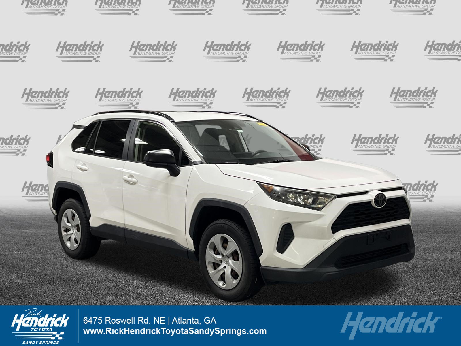 Used 2019 Toyota RAV4 LE w/ Carpet Mat Package FWD image 1