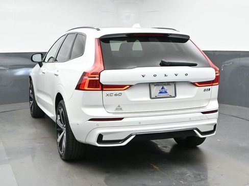 Used 2023 Volvo XC60 B5 Ultimate w/ Protection Package Premier AWD/4WD image 8