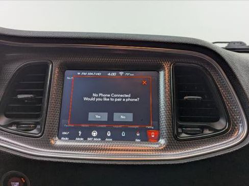 Used 2018 Dodge Challenger SRT Hellcat image 28