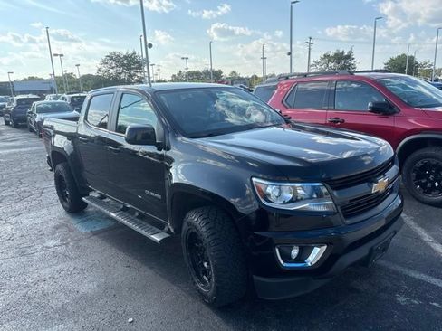 Used 2019 Chevrolet Colorado Z71 AWD/4WD image 2