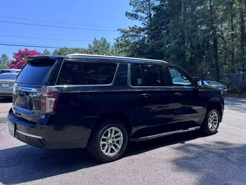 Used 2023 Chevrolet Suburban LT AWD/4WD image 5