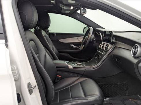 Used 2019 Mercedes-Benz C 300 Sedan w/ Premium Package image 21