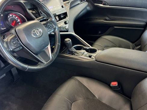 Used 2023 Toyota Camry XSE FWD image 10